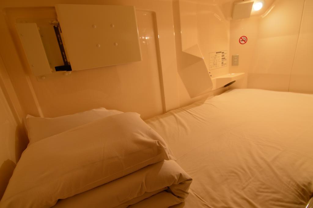 Capsule Inn Ōsaka Exterior foto