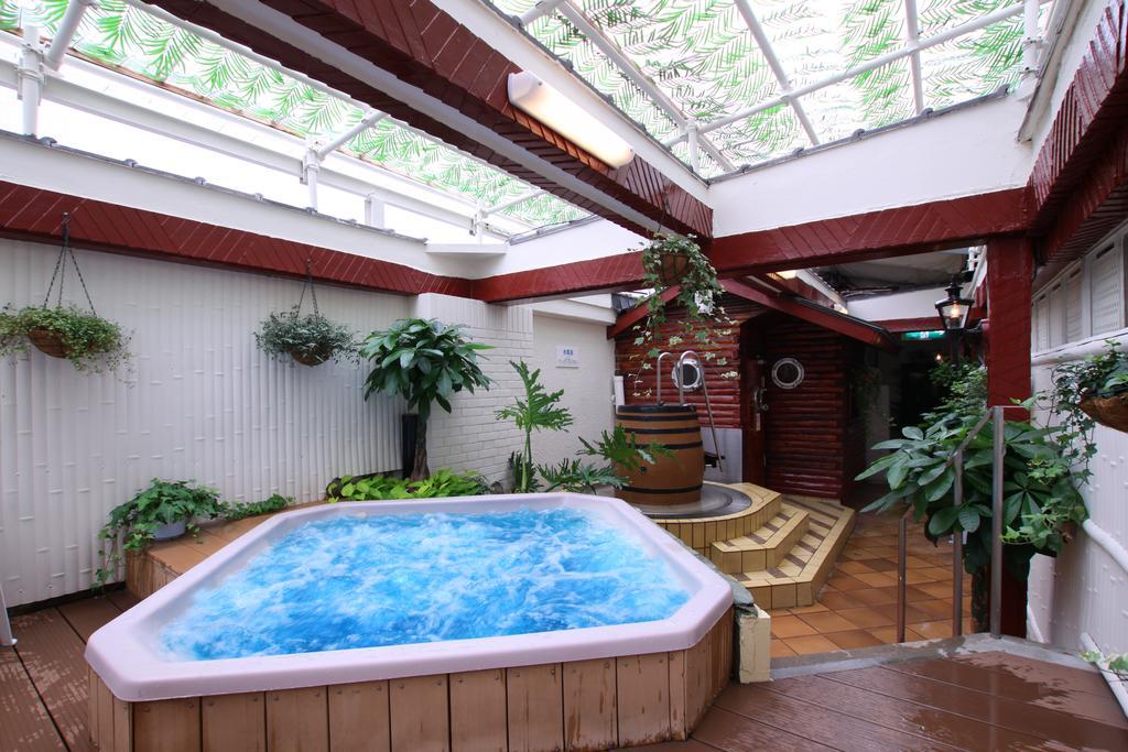 Capsule Inn Ōsaka Exterior foto