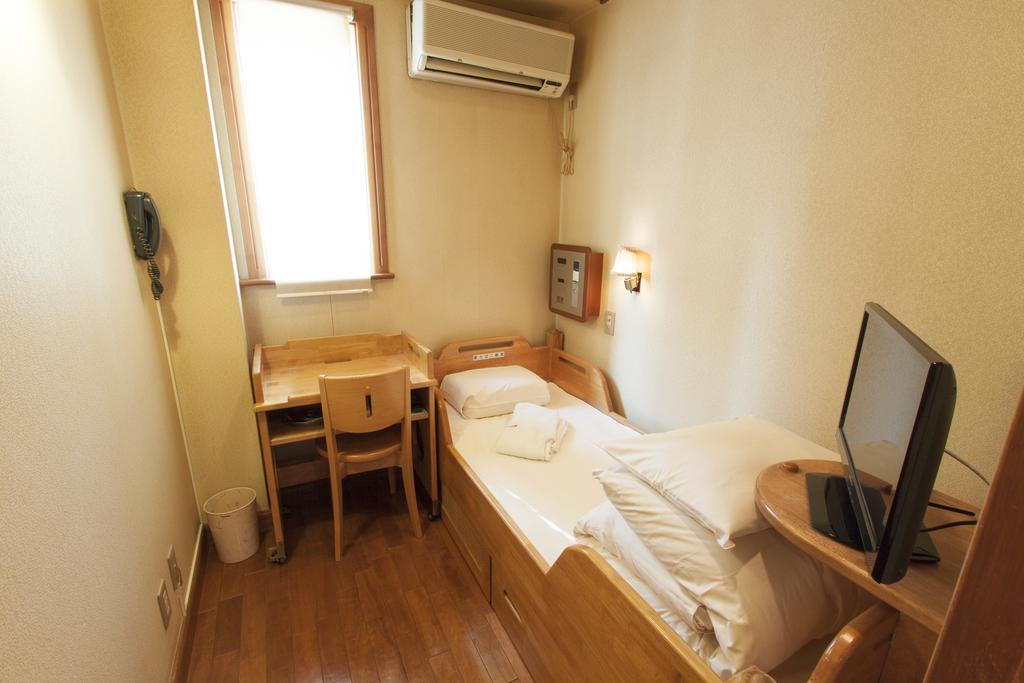 Capsule Inn Ōsaka Exterior foto